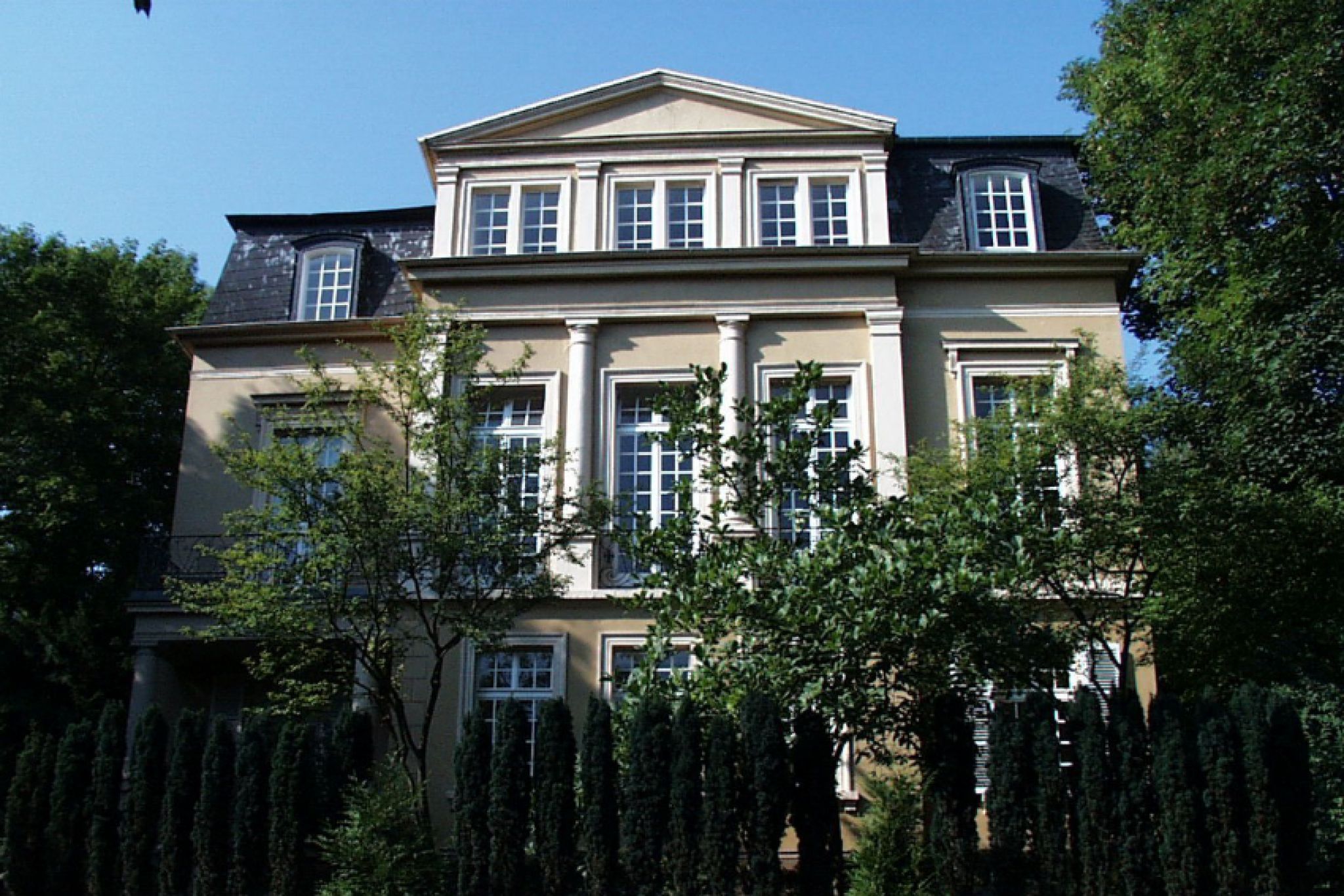 Altbauvilla Nerotal 32